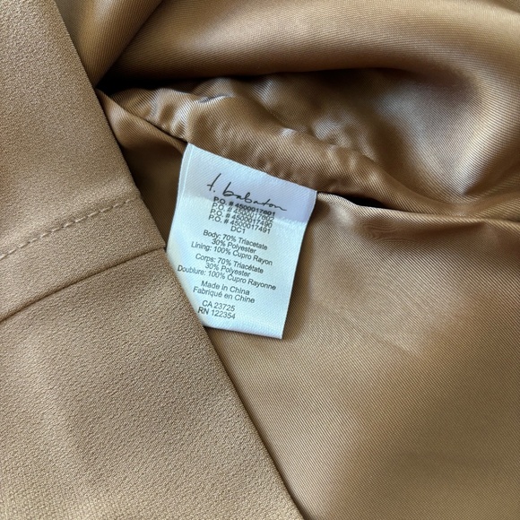 NWT Aritzia Pencil Skirt | Camel | Size 6 - Picture 9 of 9